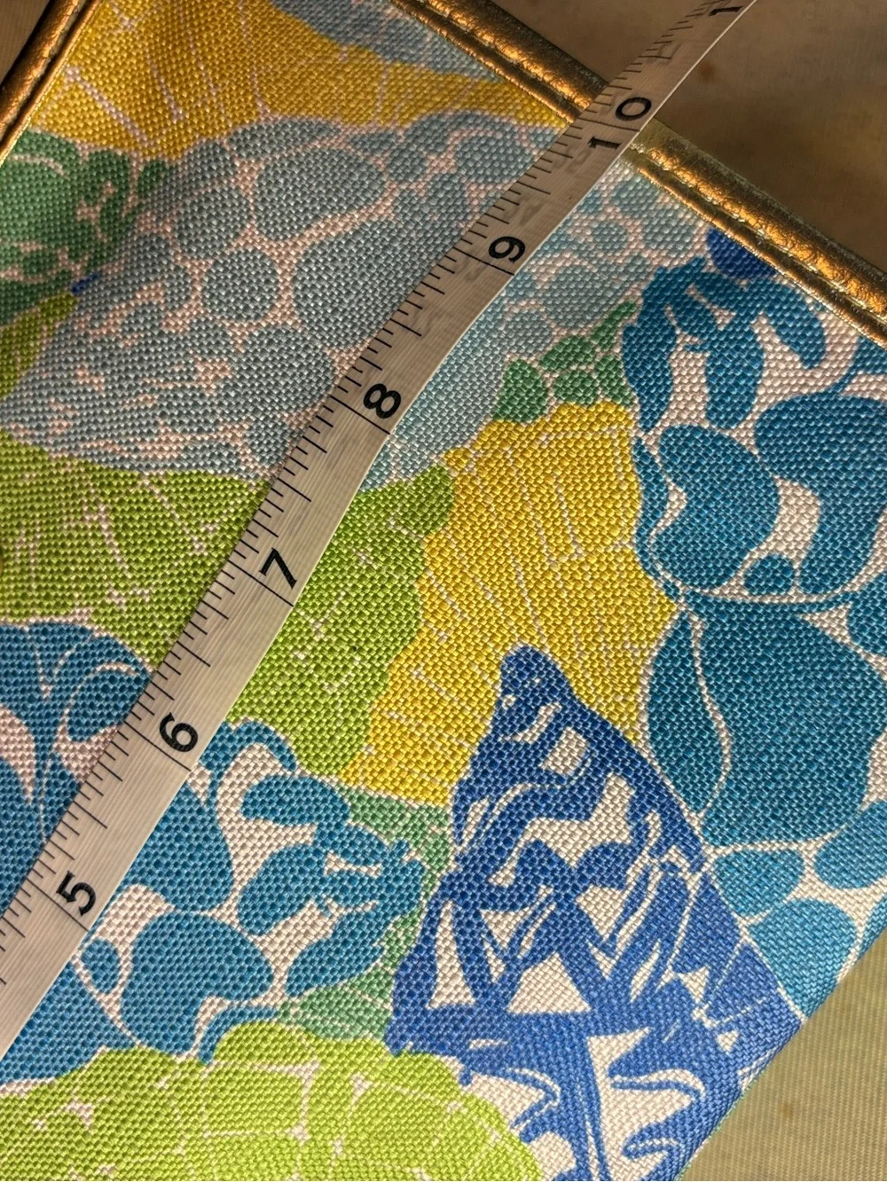 Estée Lauder x Lilly Pulitzer Blue & Yellow Shell-Print Cosmetic Pouch